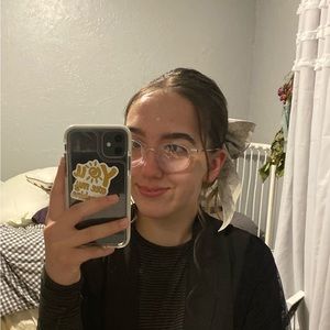 Meet your Posher, Alana